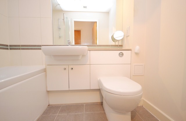  Image of 1 bedroom Property to rent in Boulevard Drive London NW9 at 11 Boulevard Drive  Colindale, NW9 5JQ