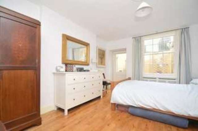  Image of 2 bedroom Flat for sale in Apsley Road Clifton Bristol BS8 at Apsley Road Clifton Bristol, BS8 2SN
