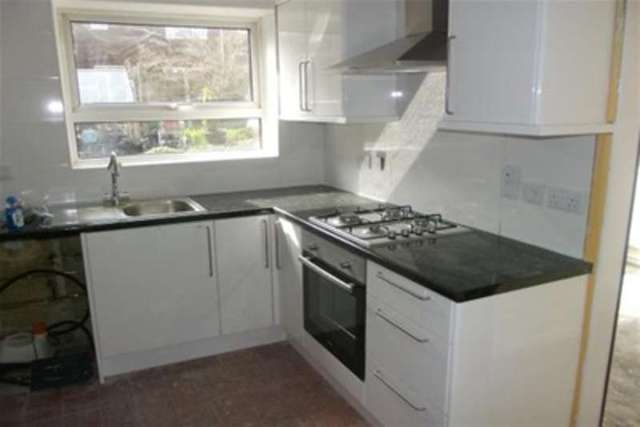  Image of 3 bedroom Detached house to rent in Arnside Close Nottingham NG5 at Nottingham, NG5 5HJ