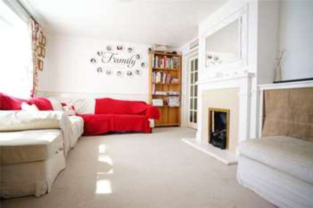 Image of 5 bedroom Terraced house for sale in Aveling Close Hoo Rochester ME3 at Hoo Rochester Hoo, ME3 9BZ