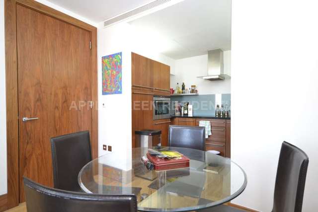  Image of 1 bedroom Apartment to rent in Baker Street London NW1 at Baker Street Baker Street London, NW1 6XE
