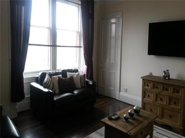  Image of 2 bedroom Flat to rent in Bannatyne Street Lanark ML11 at Lanark South Lanarkshire South Lanarkshire, ML11 7JR