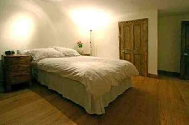  Image of 2 bedroom Flat to rent in Barnsbury Street London N1 at London  Islington, N1 1ER