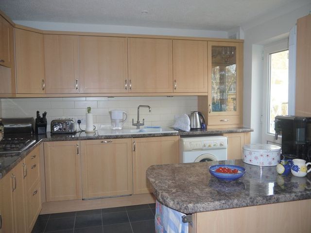  Image of 4 bedroom Detached house for sale in Barrie Close Aylesbury HP19 at Barrie Close  Aylesbury, HP19 8JF