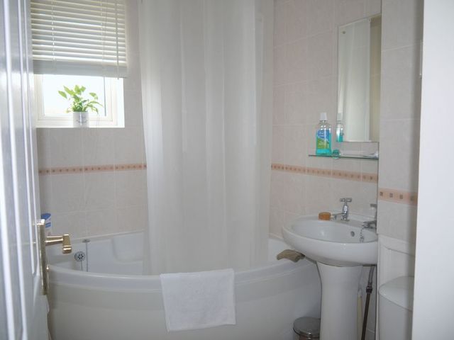  Image of 4 bedroom Detached house for sale in Barrie Close Aylesbury HP19 at Barrie Close  Aylesbury, HP19 8JF
