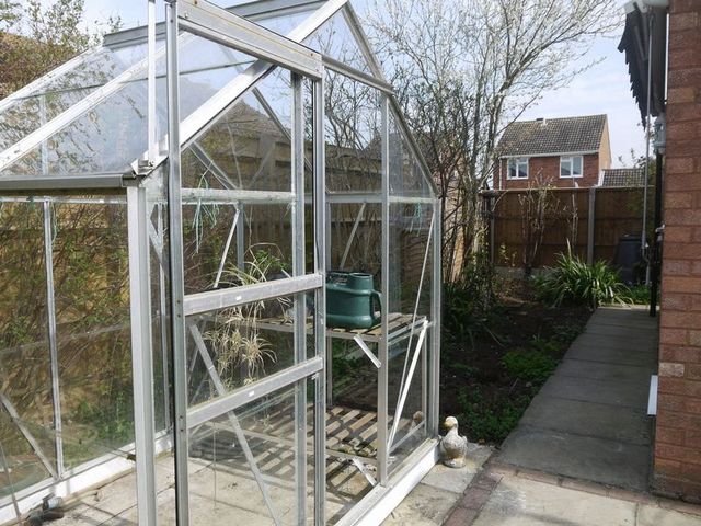  Image of 4 bedroom Detached house for sale in Barrie Close Aylesbury HP19 at Barrie Close  Aylesbury, HP19 8JF