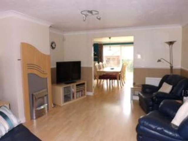  Image of 4 bedroom Detached house for sale in Centurion Way Basingstoke RG22 at Basingstoke Hampshire Kempshott, RG22 4TL