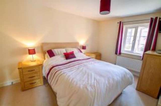  Image of 4 bedroom Detached house for sale in Gardiner Road Basingstoke RG24 at Basingstoke Hampshire Chineham, RG24 9FH
