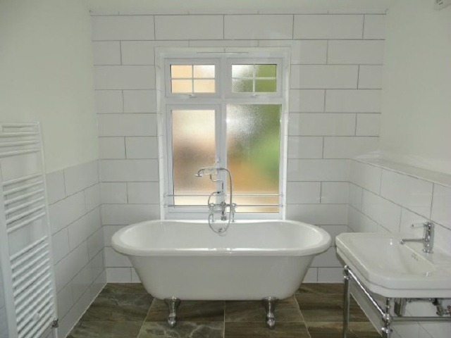  Image of 5 bedroom Detached house to rent in Glen Eyre Road Southampton SO16 at Glen Ayre Road Basset Hampshire, SO16 3NL