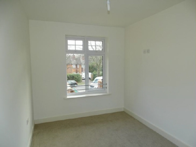  Image of 5 bedroom Detached house to rent in Glen Eyre Road Southampton SO16 at Glen Ayre Road Basset Hampshire, SO16 3NL