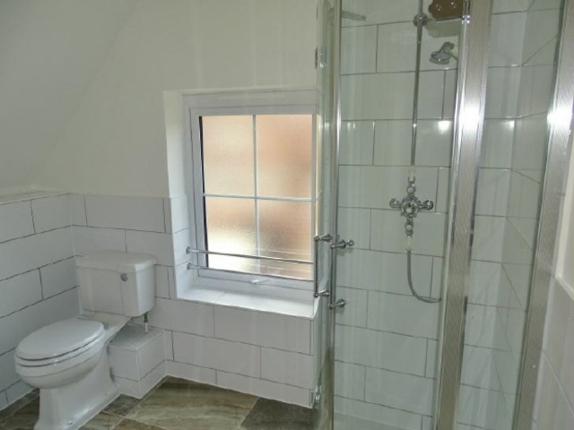  Image of 5 bedroom Detached house to rent in Glen Eyre Road Southampton SO16 at Glen Ayre Road Basset Hampshire, SO16 3NL