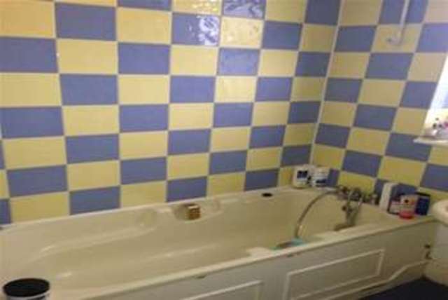  Image of 4 bedroom Detached house to rent in Beaconsfield Road London E10 at London, E10 5RD