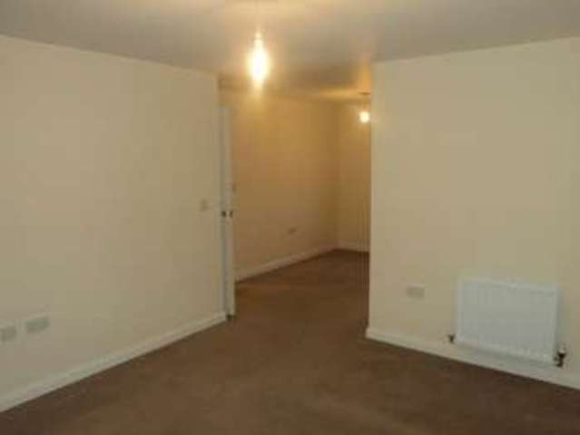  Image of 2 bedroom Flat to rent in Beamont Walk Brockworth Gloucester GL3 at Beamont Walk Brockworth Gloucester, GL3 4BL