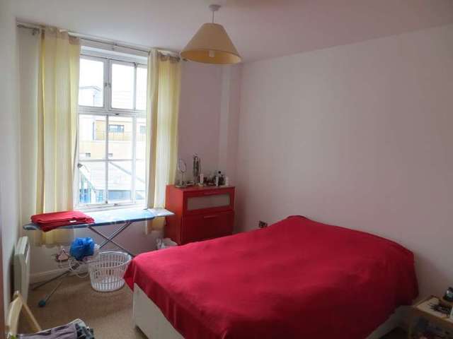 Image of 1 bedroom Apartment to rent in Bedford Street Princesshay Square Exeter EX1 at Bedford House 14 Bedford Street Exeter, EX1 1LR