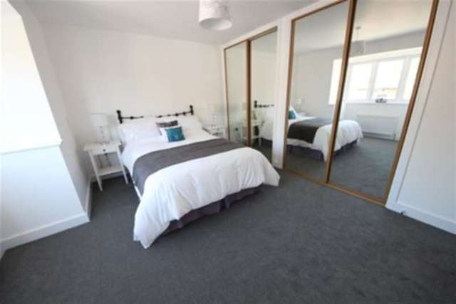  Image of 3 bedroom Detached house to rent in Beech Grove Guildford GU2 at Guildford, GU2 7UZ