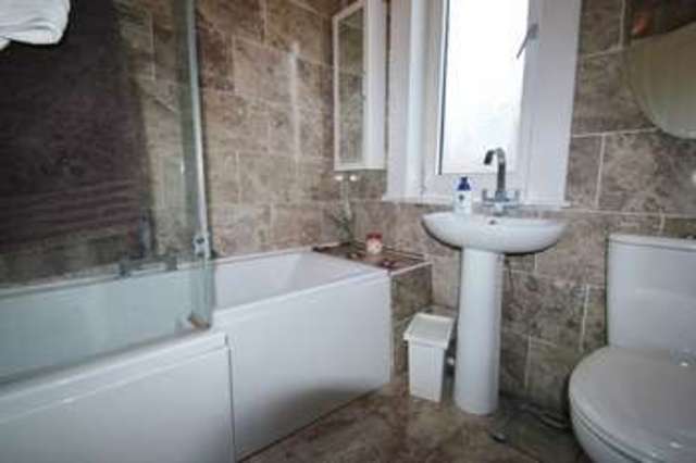  Image of 3 bedroom Flat to rent in Beechwood Sauchie Alloa FK10 at Beechwood Sauchie Alloa, FK10 3LA