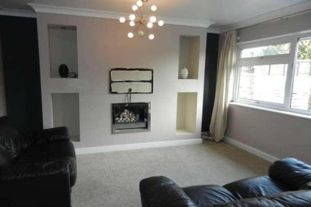  Image of 4 bedroom Semi-Detached house to rent in Belgrave Close Barton Seagrave Kettering NN15 at Belgrave Close Burton Latimer Kettering, NN15 6TL
