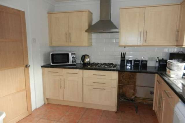  Image of 4 bedroom Semi-Detached house to rent in Belgrave Close Barton Seagrave Kettering NN15 at Belgrave Close Burton Latimer Kettering, NN15 6TL