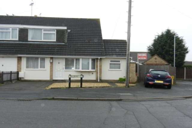  Image of 4 bedroom Semi-Detached house to rent in Belgrave Close Barton Seagrave Kettering NN15 at Belgrave Close Burton Latimer Kettering, NN15 6TL