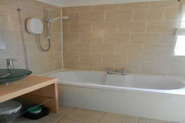  Image of 4 bedroom Semi-Detached house to rent in Belgrave Close Barton Seagrave Kettering NN15 at Belgrave Close Burton Latimer Kettering, NN15 6TL