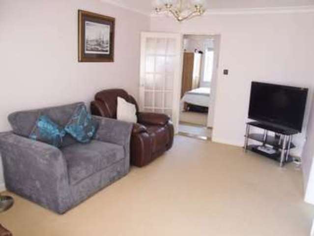  Image of 2 bedroom Flat for sale in Bicknell Gardens Yeovil BA21 at Bicknell Gardens  Yeovil, BA21 4LT