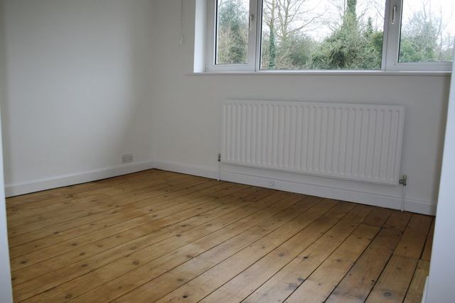  Image of 3 bedroom Detached house to rent in Binscombe Lane Godalming GU7 at Binscombe Lane  Godalming, GU7 3QG