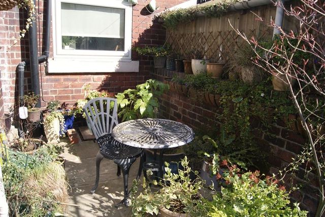  Image of 4 bedroom Detached house for sale in Birch Avenue Halton Leeds LS15 at Birch Avenue Halton Cross Gates, LS15 7QY