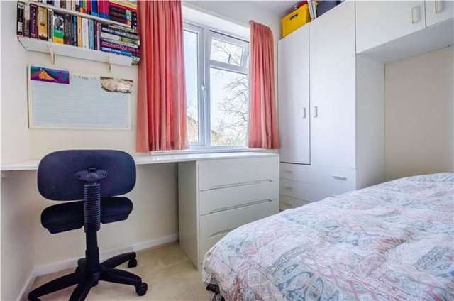  Image of 4 bedroom Detached house for sale in Bishops Road Trumpington Cambridge CB2 at Trumpington, CB2 9NQ