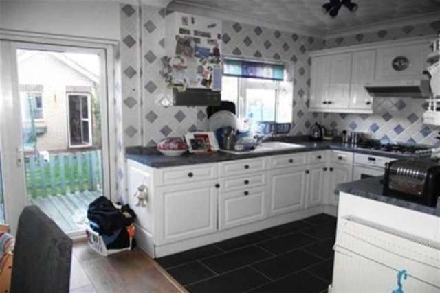  Image of 3 bedroom Terraced house to rent in Bryanston Road Southampton SO19 at Southampton, SO19 7AL