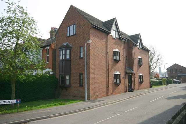  Image of 1 bedroom Studio flat for sale in Black Fan Close Enfield EN2 at Black Fan Close  Enfield, EN2 0RL