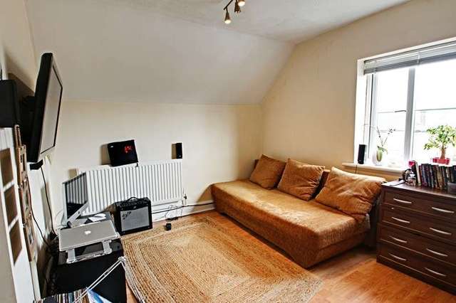  Image of 1 bedroom Studio flat for sale in Black Fan Close Enfield EN2 at Black Fan Close  Enfield, EN2 0RL
