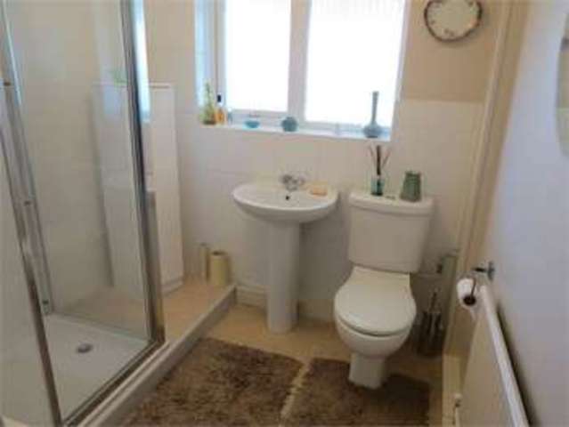  Image of 3 bedroom Bungalow for sale in Blatherwick Road Newark NG24 at Blatherwick Road Beacon Heights Newark, NG24 2JY