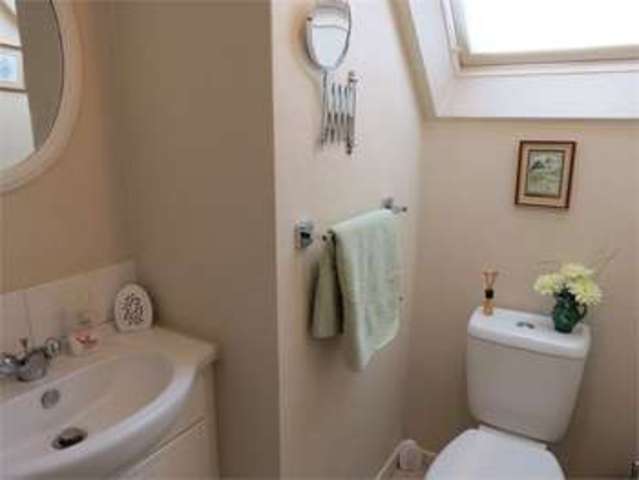  Image of 3 bedroom Bungalow for sale in Blatherwick Road Newark NG24 at Blatherwick Road Beacon Heights Newark, NG24 2JY