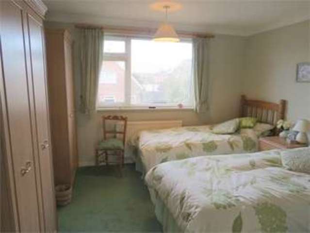  Image of 3 bedroom Bungalow for sale in Blatherwick Road Newark NG24 at Blatherwick Road Beacon Heights Newark, NG24 2JY