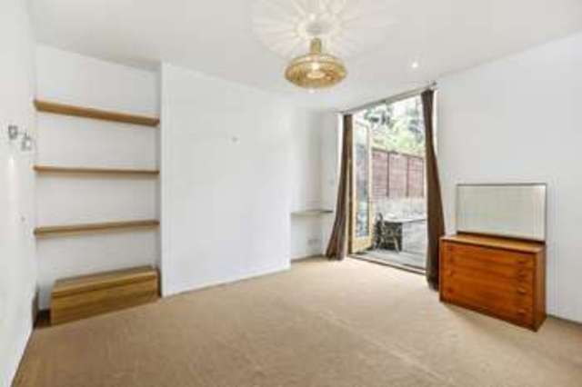  Image of 2 bedroom Property to rent in Blomfield Villas London W2 at Blomfield Villas  London, W2 6NH