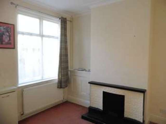  Image of 2 bedroom Terraced house to rent in Boothen Road Stoke-on-Trent ST4 at Boothen Road Stoke Stoke-On-Trent, ST4 4AH