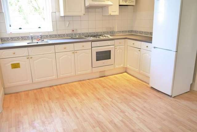  Image of 4 bedroom Detached house to rent in Grove Road Bournemouth BH1 at 59 Grove Road  Bournemouth, BH1 3AT