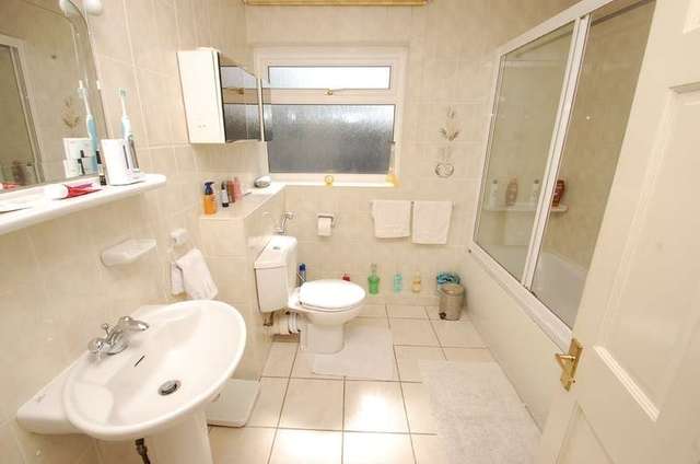  Image of 4 bedroom Detached house for sale in St. Nicholas Mount Hemel Hempstead HP1 at Boxmoor Hemel Hempstead HERTS, HP1 2BB