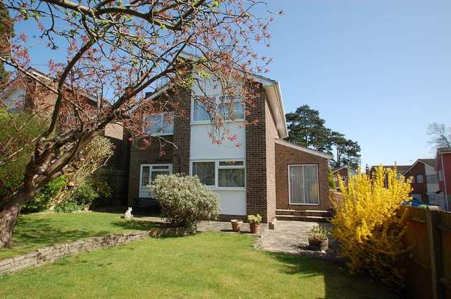  Image of 4 bedroom Detached house for sale in St. Nicholas Mount Hemel Hempstead HP1 at Boxmoor Hemel Hempstead HERTS, HP1 2BB