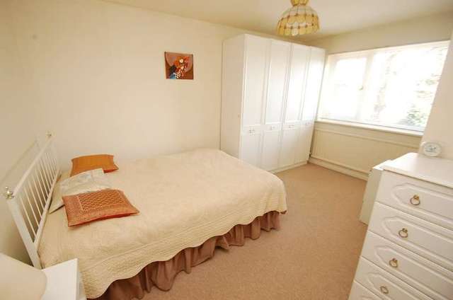  Image of 4 bedroom Detached house for sale in St. Nicholas Mount Hemel Hempstead HP1 at Boxmoor Hemel Hempstead HERTS, HP1 2BB