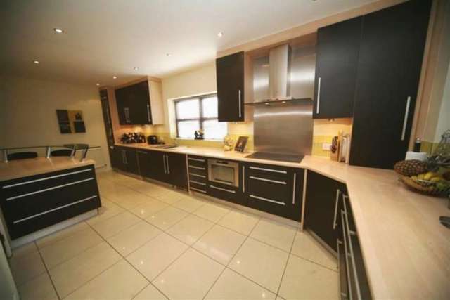  Image of 4 bedroom Detached house for sale in Bradshaw Hall Drive Bolton BL2 at BRADSHAW HALL DRIVE BRADSHAW BOLTON, BL2 4NY