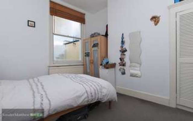  Image of 3 bedroom Flat for sale in Branksome Road London SW2 at Brixton, SW2 5JA