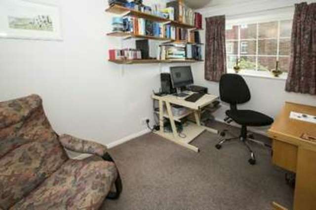  Image of 5 bedroom Detached house for sale in Brean Walk Earley Reading RG6 at Brean Walk  Reading, RG6 5XD