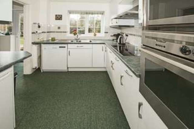  Image of 5 bedroom Detached house for sale in Brean Walk Earley Reading RG6 at Brean Walk  Reading, RG6 5XD
