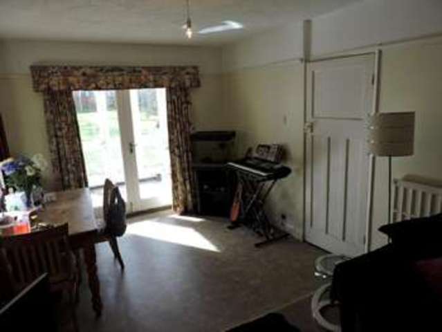  Image of 3 bedroom Bungalow to rent in Bredfield Road Woodbridge IP12 at Woodbridge, IP12 1JB