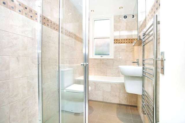  Image of 2 bedroom Apartment to rent in Brettenham Road London E17 at Brettenham Road Walthamstow London, E17 5BA