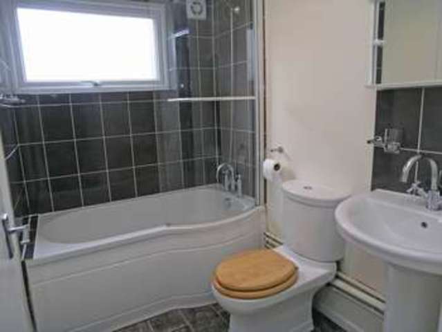  Image of 1 bedroom Flat for sale in Hern Road Brierley Hill DY5 at Hern Road  Brierley Hill, DY5 2PW