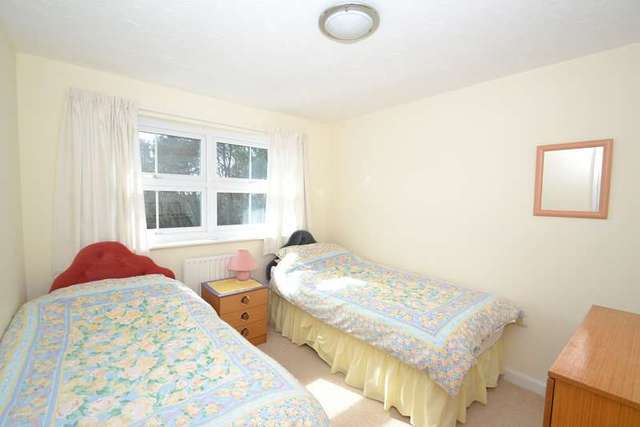  Image of 3 bedroom Detached house for sale in Twin Oaks Close Broadstone BH18 at Broadstone, BH18 8JF