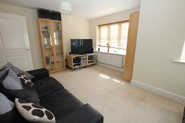  Image of 4 bedroom Semi-Detached house for sale in Bronte Close East Ardsley Wakefield WF3 at Bronte Close East Ardsley Wakefield, WF3 2FE