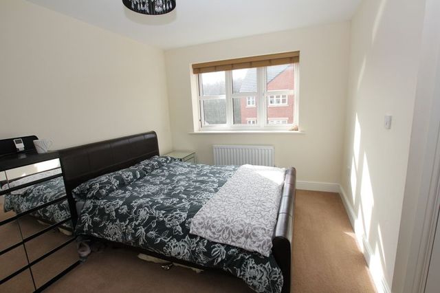  Image of 4 bedroom Semi-Detached house for sale in Bronte Close East Ardsley Wakefield WF3 at Bronte Close East Ardsley Wakefield, WF3 2FE